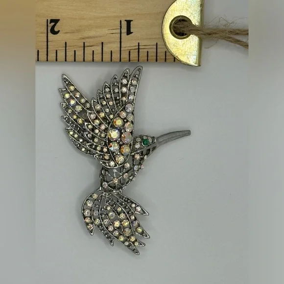 Hummingbird In Brooch - Picture 4 of 4